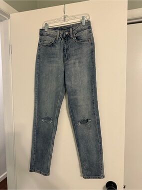 Wild Fable Distressed Highest Rise Mom Jeans, Size 00, Gently Worn